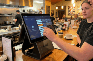 How POS Systems Improve Staff Training Across Franchise Locations